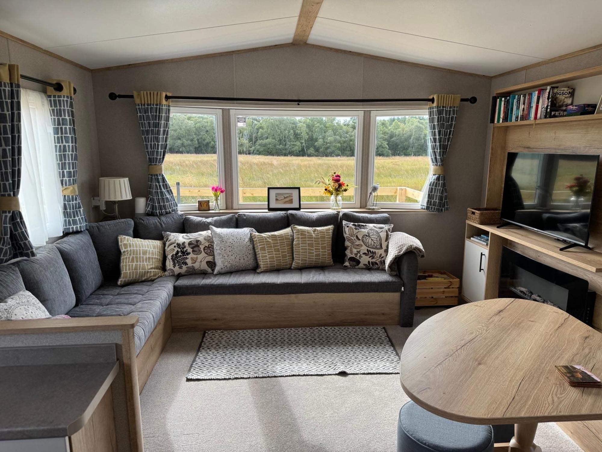 Wildcat Lodge Grantown On Spey Buitenkant foto